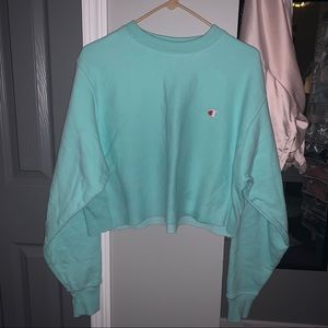 CROPPED CHAMPION CREWNECK